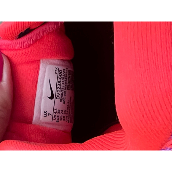 Nike Motiva walking shoe in the Bright Crimson/Fuchsia Dream/Black colorway sz7 - Picture 7 of 7